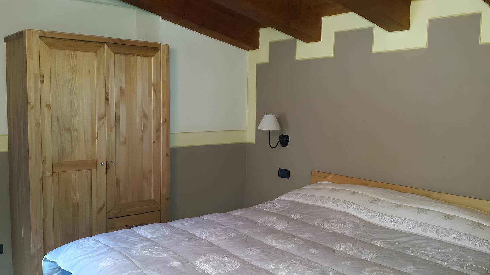 Appartamento intero, Appartamento 'Maison De Vittor - Cogne' con vista sulle montagne, terrazza privata e Wi-Fi in Valnontey, Cogne