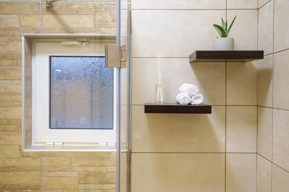 Ganze Wohnung, Deatached apartment with shared pool in Tersanas Chania 2 minutes from the beach in Chorafakia, Akrotiri (Chania)