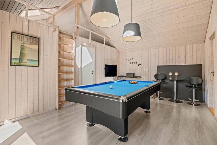 Tolles, geräumiges Ferienhaus mit Aktivitätsraum, Whirlpool und Sauna in Nørre Nebel, Varde