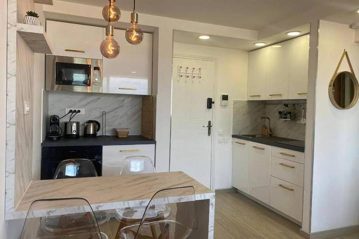 Gîte pour 4 personnes, avec vue et terrasse dans Office De Tourisme Cannes La Bocca - 2