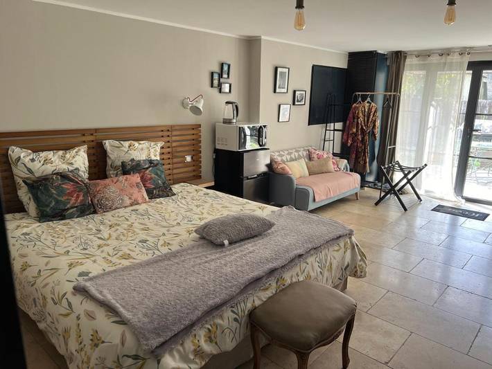 Gîte pour 2 personnes, avec jardin et vue à Orgone - 2