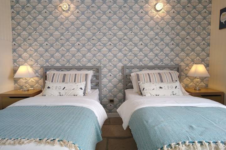 Location de vacances pour 4 personnes, avec jardin et terrasse à Frôlois - 3