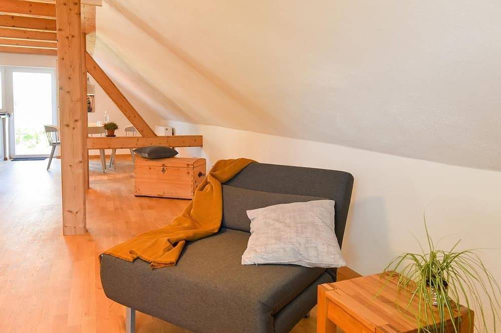 Ganze Wohnung, Dachgiebeloase - Appartement/Fewo, Dusche, Wc, 1 Schlafraum in Mehlmeisel, Landkreis Bayreuth