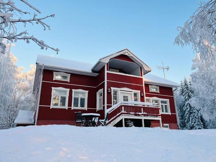 Maison d’hôte pour 3 personnes, avec terrasse ainsi que jacuzzi et sauna, animaux acceptés à Rovaniemi