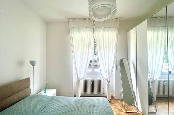 Ganze Wohnung, Cozy two-room apartment -- furnished, spacious and bright with easy parking in Gallarate, Varese Provinz