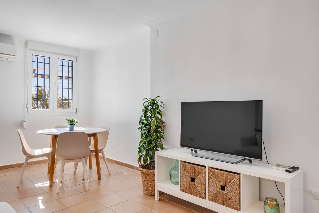 Ganze Wohnung, Ferienwohnung 'La Terracita De Candi El Puerto' mit Meerblick, Wlan und Klimaanlage in Fuentebravia, El Puerto de Santa María