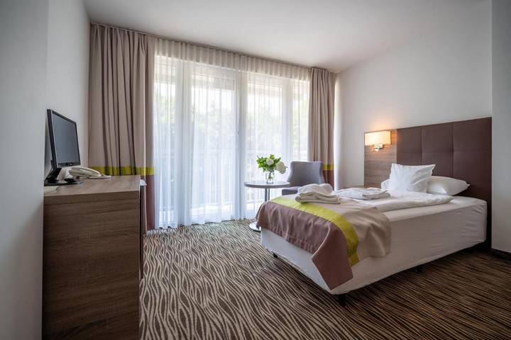 Ferienanlage für 3 Personen, mit Pool und Whirlpool sowie Balkon und Sauna in Swinemünde - 2