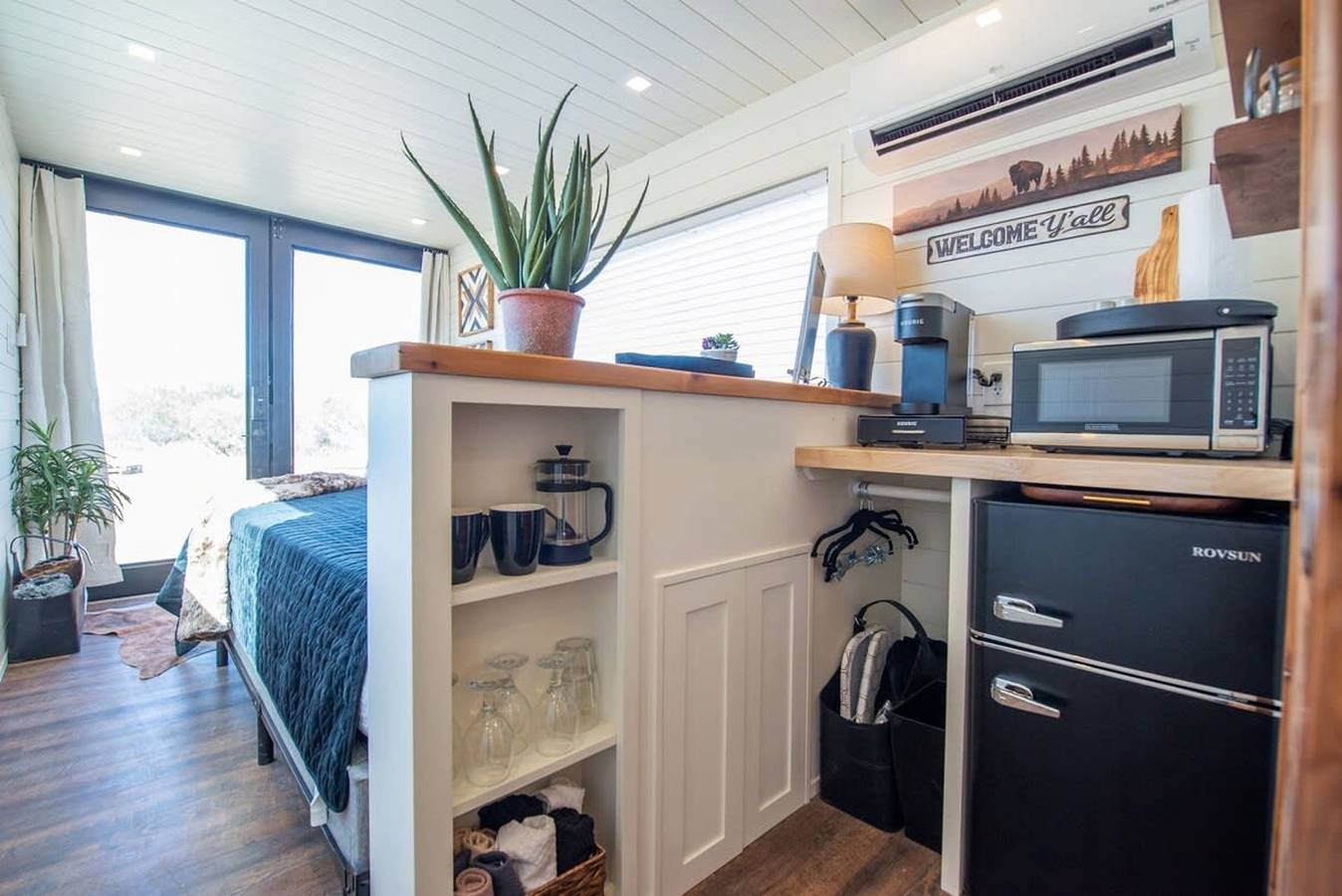 New     The Buffalo   -Shipping Container in Alpine in Condado de Brewster