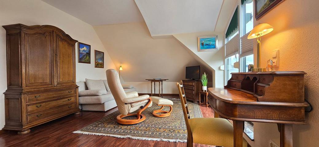 Apartamento entero, 2-Zimmer-Fewo im Dachgeschoss für 2 Personen in Graal-Müritz, Rostock y sus alrededores