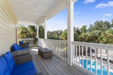 Vacation Home for 18 Guests in Destin, Emerald Coast, Picture 4
