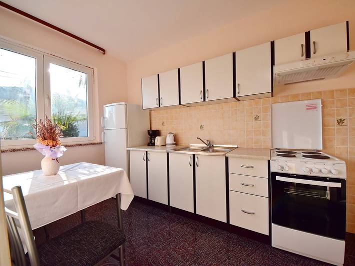 Ferienwohnung für 5 Personen, mit Terrasse und Garten in Grad Opatija - 4