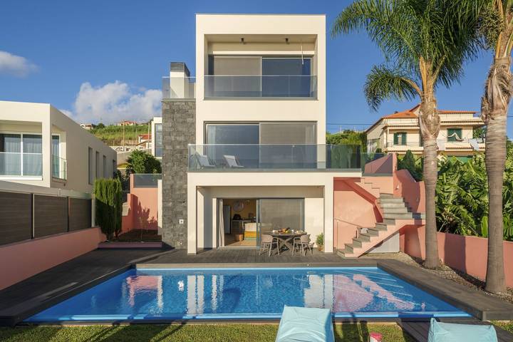 Location de vacances pour 6 personnes, avec jardin et piscine, animaux acceptés à Ponta do Sol - 4