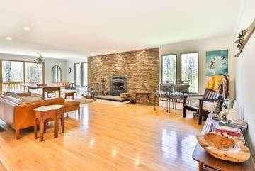 Vacation Rental for 10 Guests in Hunter Mountain, Greene County (NY), Picture 3
