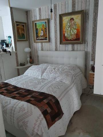 Chambre d’hôte pour 2 personnes, avec vue et balcon à Labégude