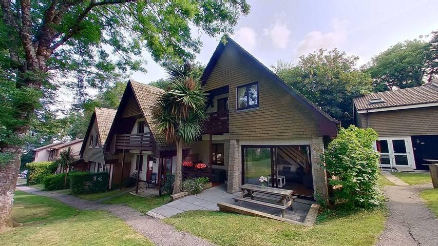 Gîte pour 7 personnes, avec piscine ainsi que sauna et balcon - 1