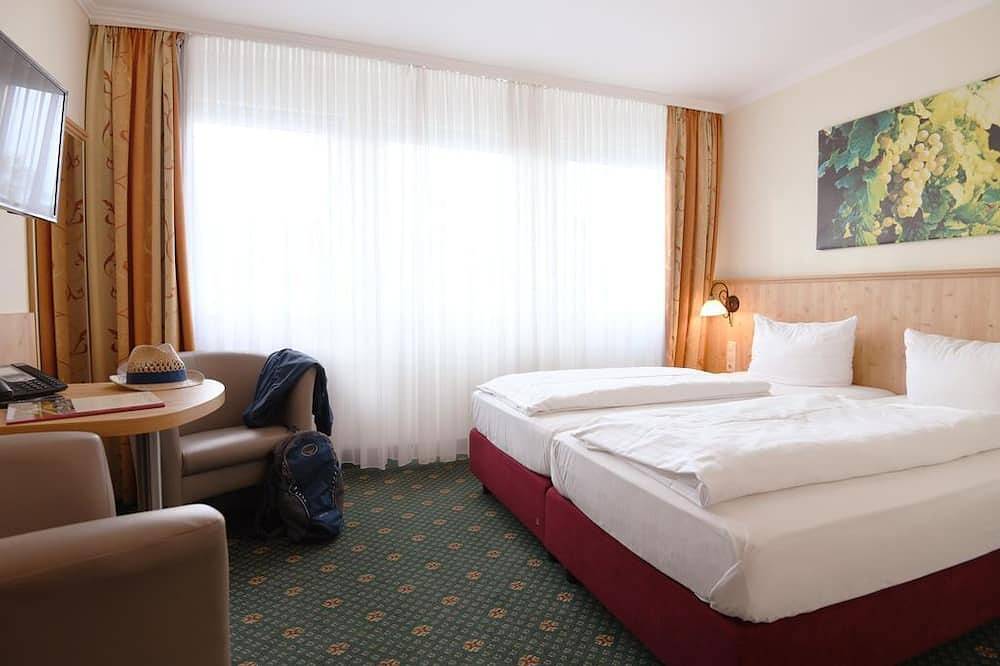Doppelzimmer mit Balkon - Non Refundable Bi 2P - Moselstern Parkhotel Krähennest in Burg Eltz, Löf