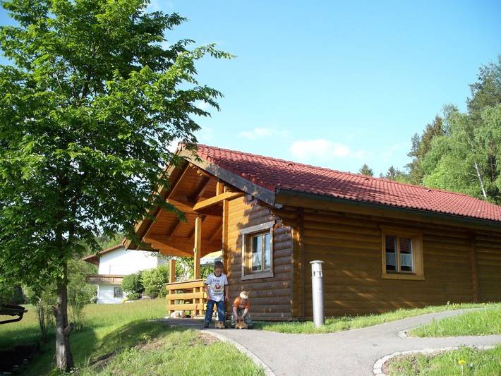 Ferienhaus für 5 Personen, mit Terrasse und Garten sowie Ausblick