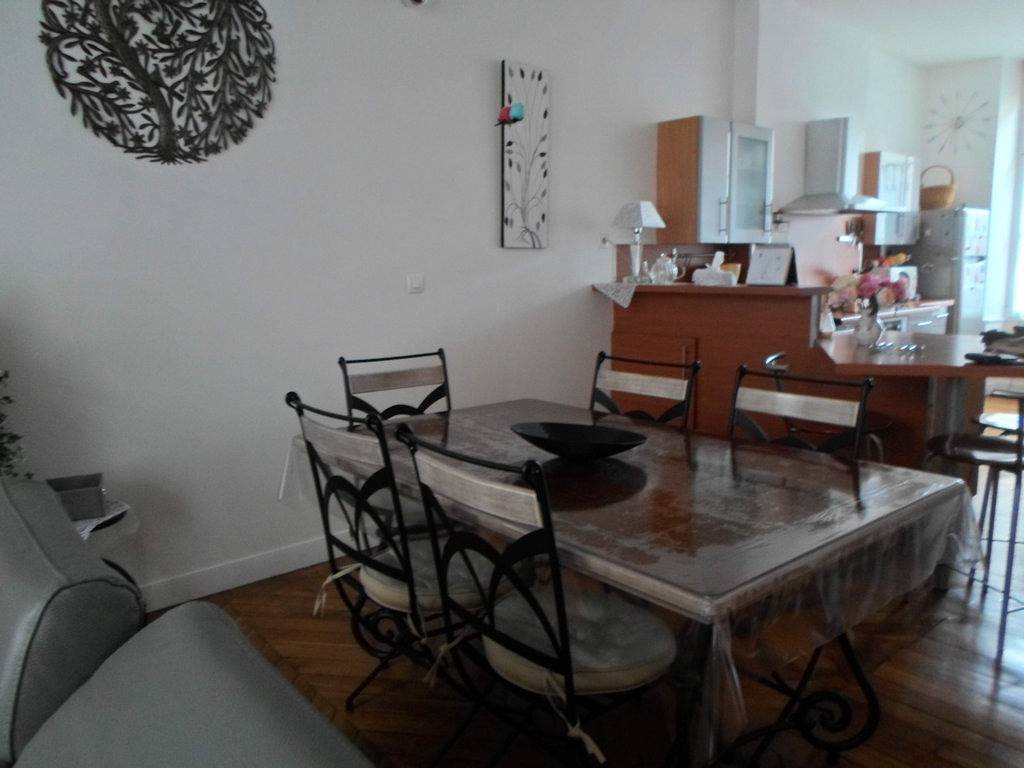 Appartement entier, Chez F & F, cœur de ville in Orléans, Vallée de la Loire