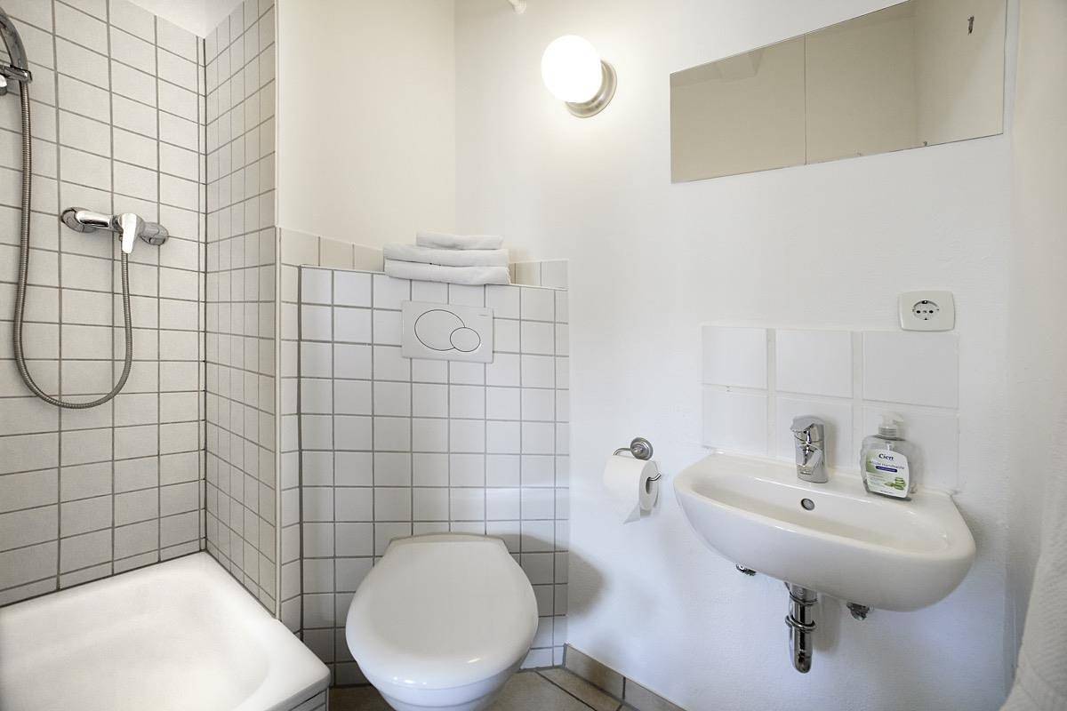 Entire holiday apartment, 2-Bett-Appartement Quelle, Dusche/Wc in Blankenheim, Naturpark Hohes Venn-Eifel