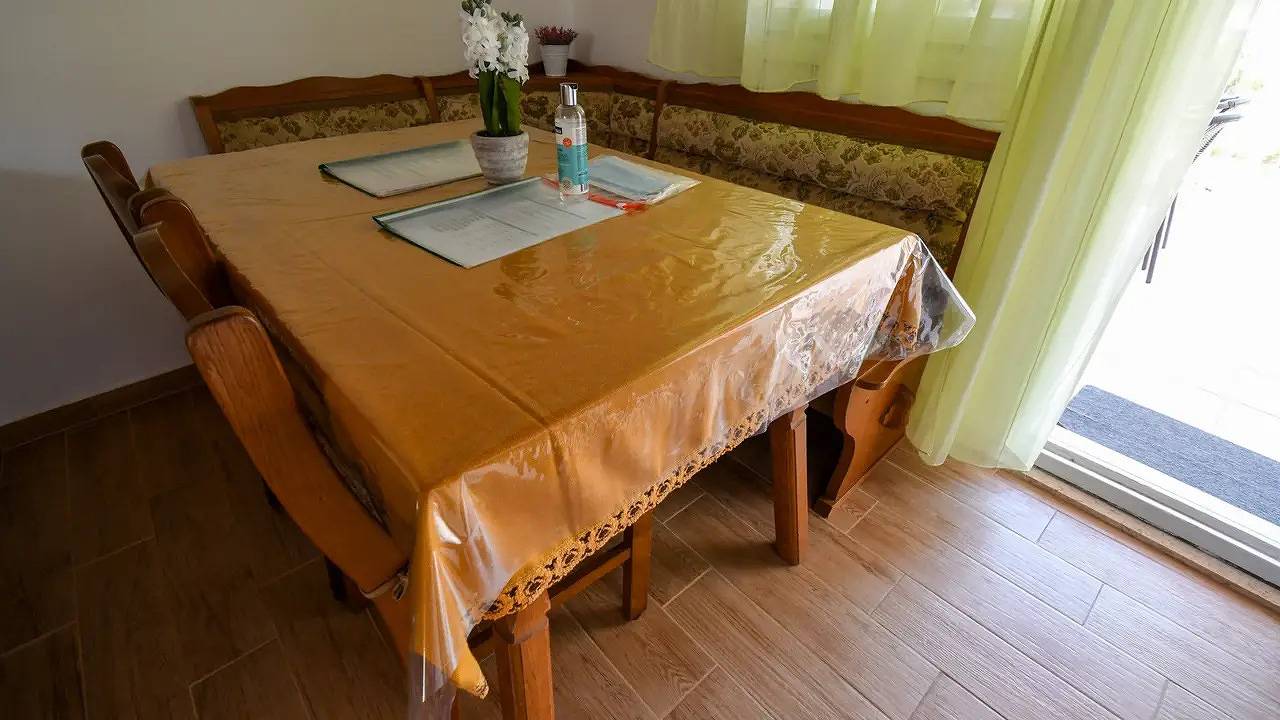 Ganze Ferienwohnung, Ferienwohnung für 5 Personen (50 m²) in Sevid in Sevid, Split-Dalmatien