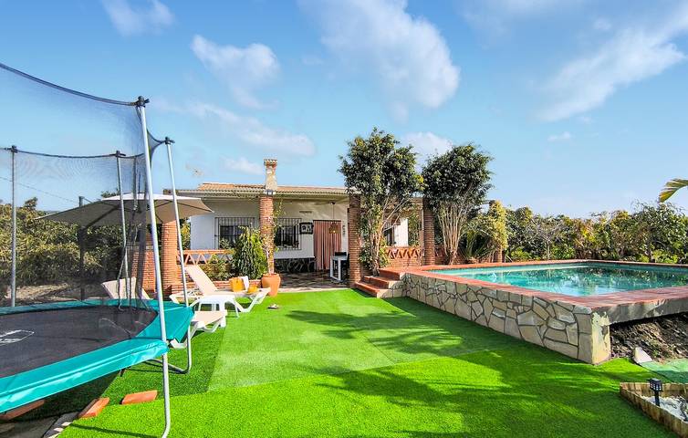 Location de vacances pour 4 personnes, avec piscine et terrasse, animaux acceptés à Vélez-Málaga