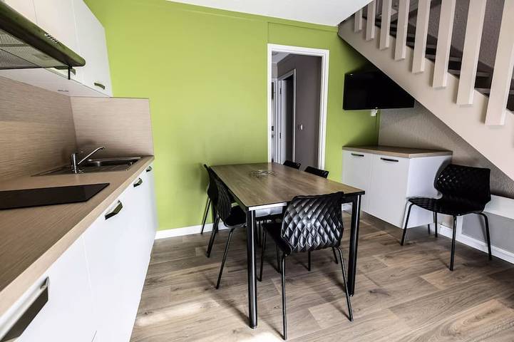 Village vacances pour 6 personnes, avec balcon/terrasse et terrasse dans le Languedoc-Roussillon