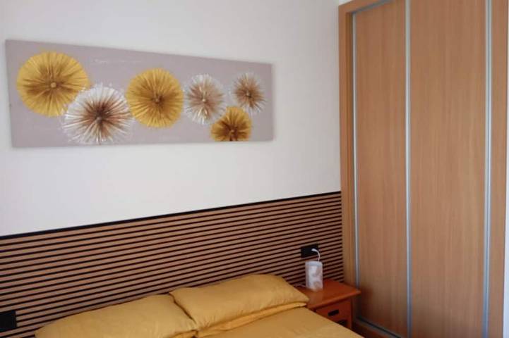 Ganze Wohnung, Burriana Strand, 50m2. 1 Schlafzimmer Apartment mit Pool - 7 Minuten zu Fuß vom Strand entfernt. in Playa de Burriana, Nerja