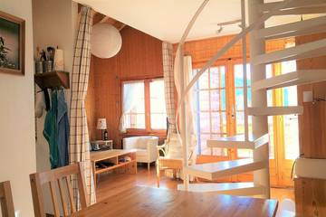 Gîte pour 5 personnes, avec balcon dans Chandolin