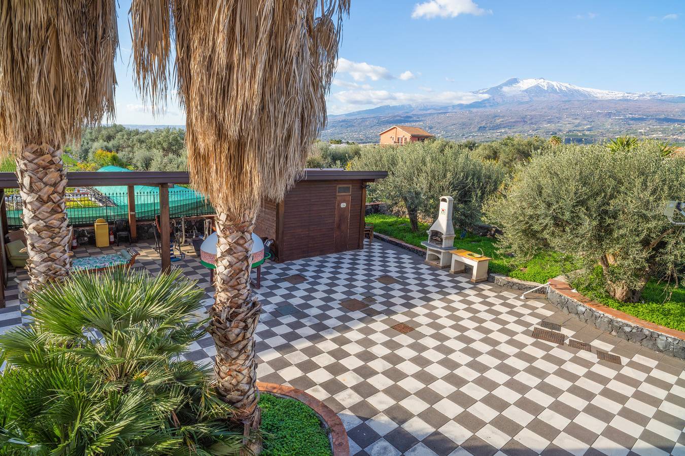 Ganze Wohnung, Ferienwohnung "Casa Orchidea" mit Meerblick, Gemeinschaftspool und Terrassen in Calatabiano, Catania Provinz