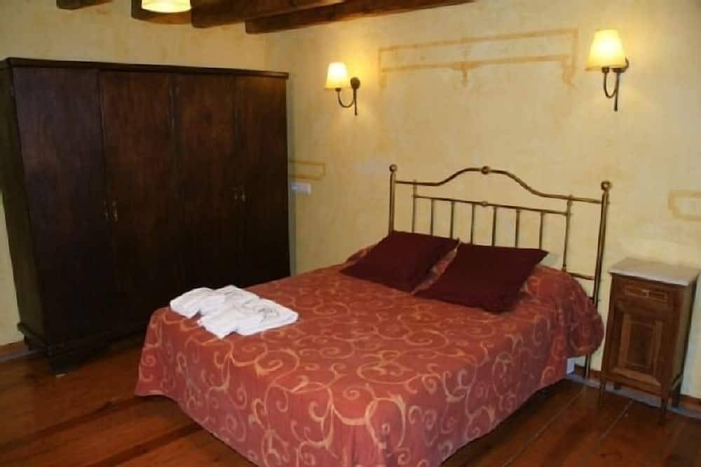 Casas Rurales La Salada für 10 personen in Lladurs, Lleida Provinz