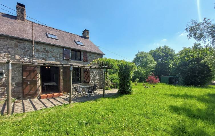 Location de vacances pour 4 personnes, avec Terrasse et Jardin à Le Ferré
