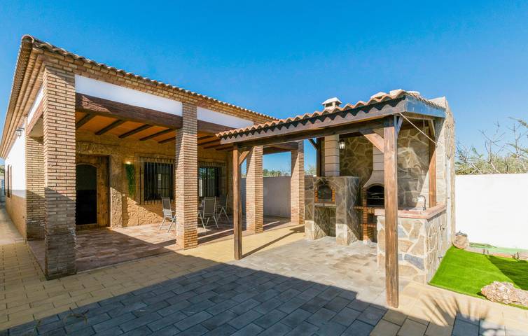 Casa de vacaciones para 4 personas, con terraza y piscina - 1