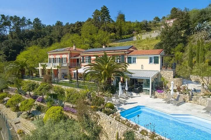 Villa pour 12 personnes, avec piscine à La Spezia