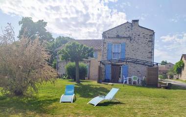 Gîte pour 4 personnes, avec vue et jardin à Laguépie