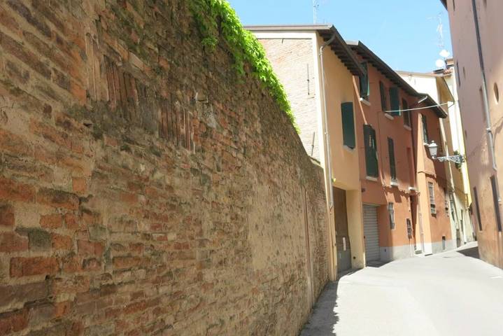 Gîte pour 2 personnes, avec terrasse à Imola - 2