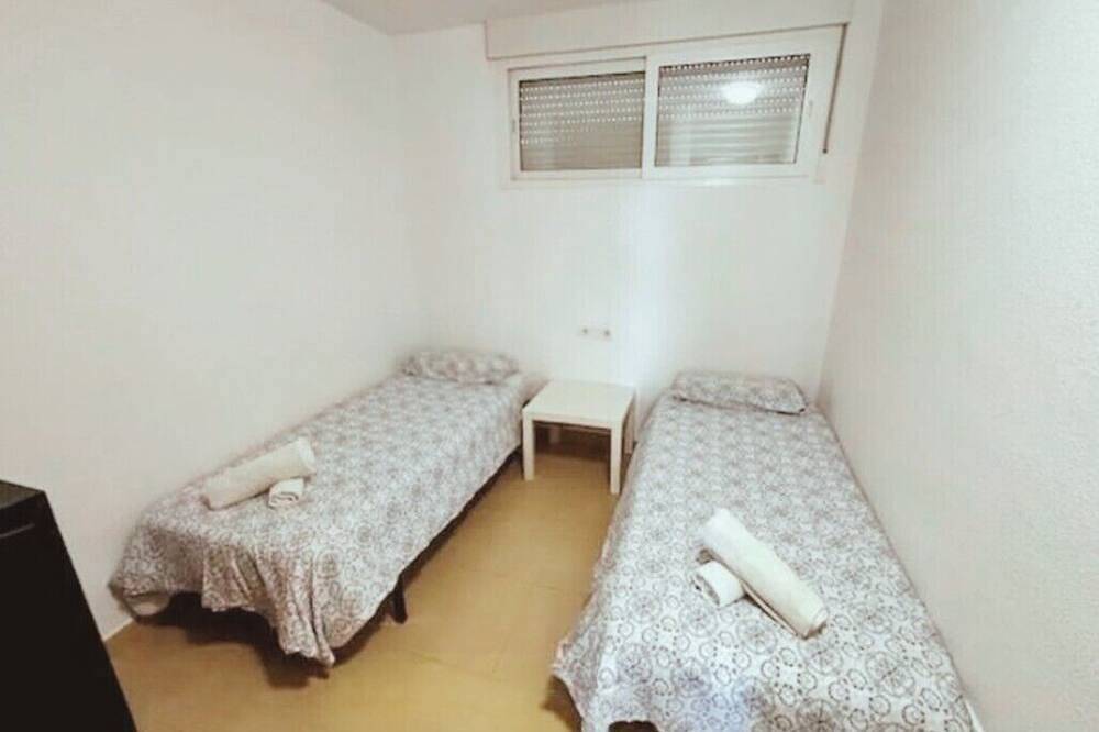 Ganze Wohnung, Beautiful 2-room apartment in Condado de Alhama Golf Resort: pools, A/C, Wi-Fi in Condado de Alhama, Alhama de Murcia