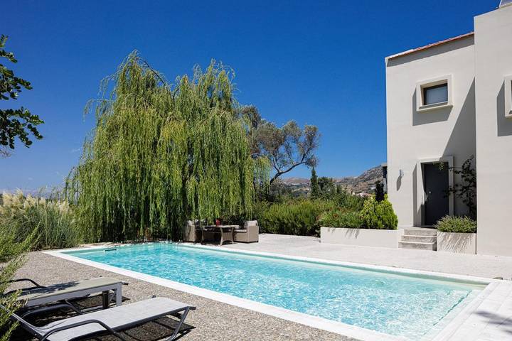 Ferienhaus für 6 Personen, mit Balkon und Terrasse sowie Garten und Pool