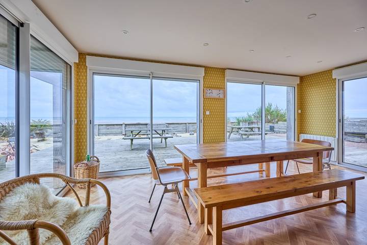 Location de vacances pour 10 personnes, avec terrasse et jardin, animaux acceptés à Asnelles - 2