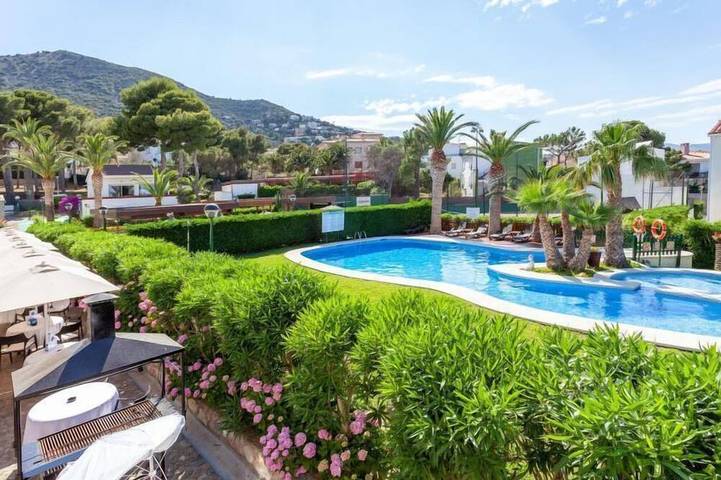 Casa vacanza per 5 persone, con giardino e terrazza nonché piscina - 1