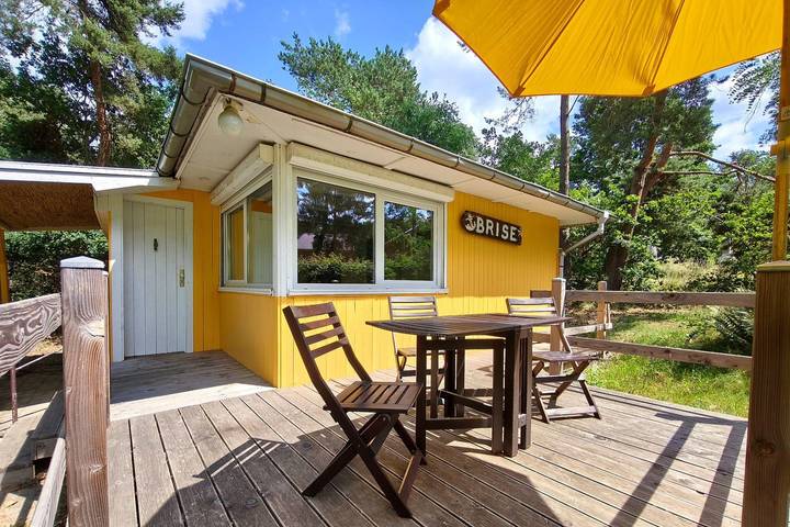 Bungalow für 4 Personen, mit Terrasse und Garten sowie Ausblick in Loddin