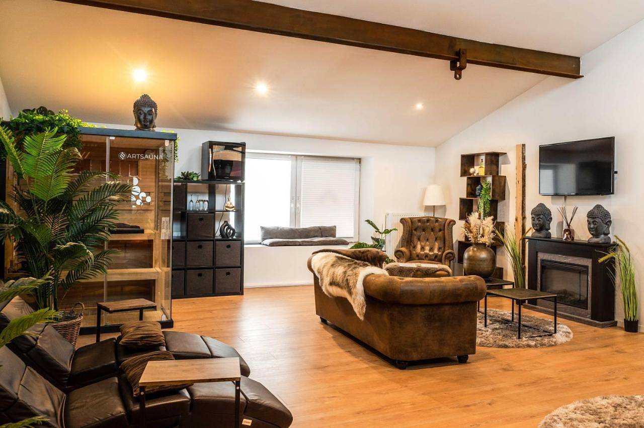 Ganze Ferienwohnung, Wellness Suite mit Whirlpool und Sauna in Ahlen, Kreis Warendorf