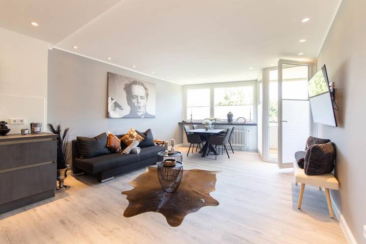 Ferienwohnung für 3 Personen, mit Meerblick und Balkon sowie Sauna
