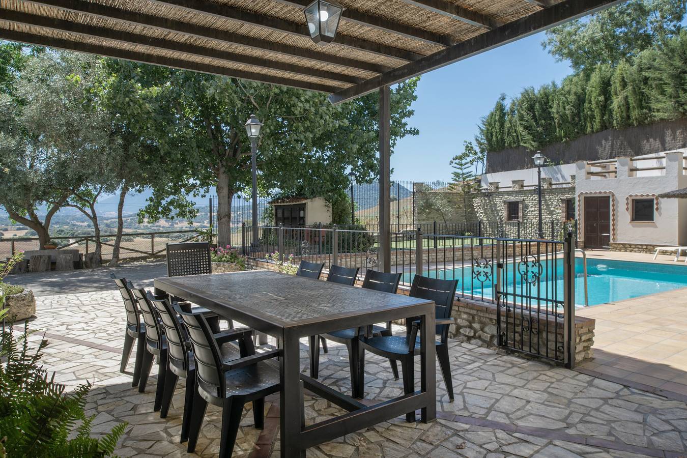 Maison de campagne "Las Provincias" avec vue sur la montagne, Wi-Fi et climatisation in Prado del Rey, Pueblos Blancos
