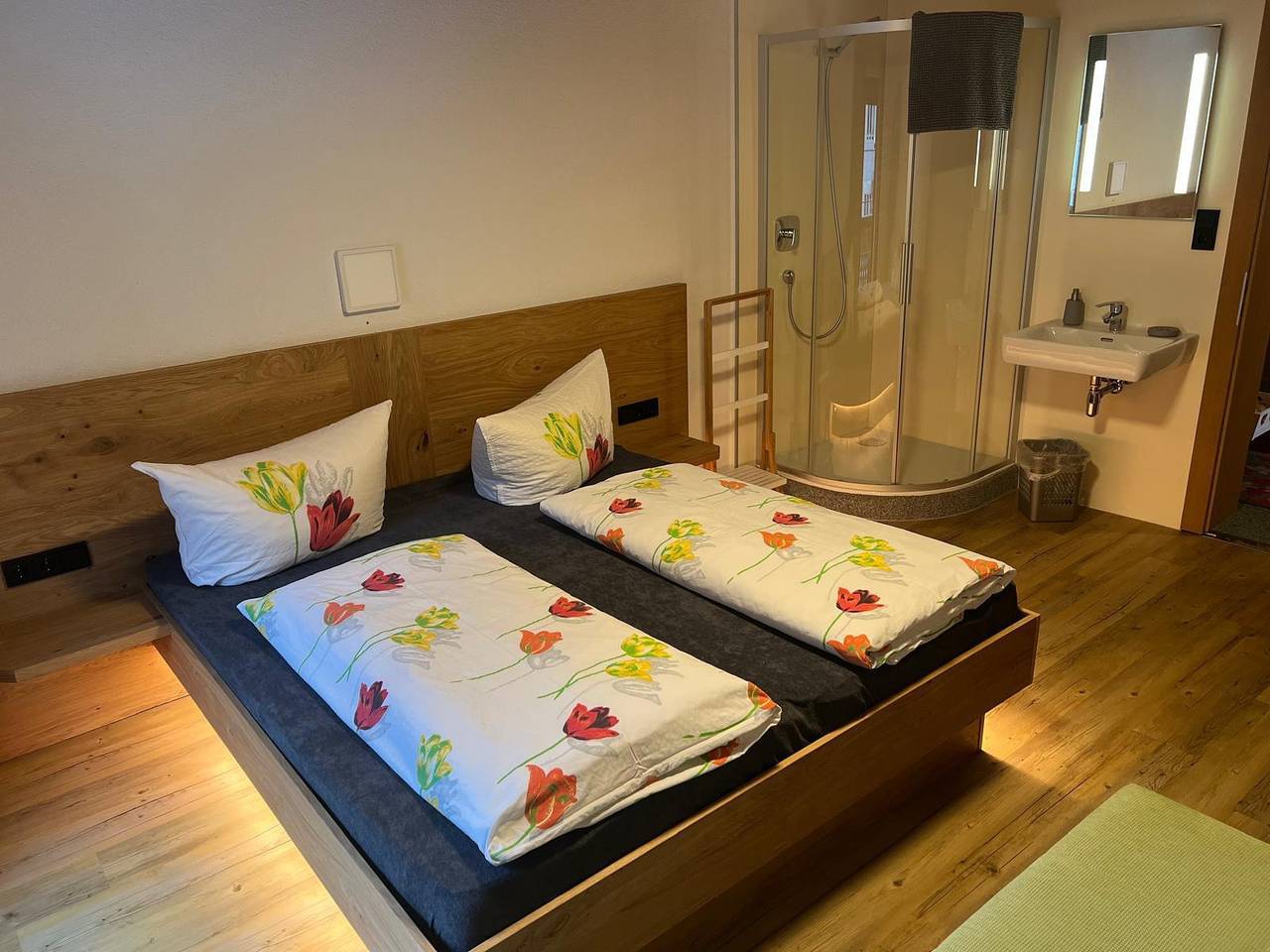 Ganze Ferienwohnung, Ferienhaus Beate in Hägerau, Steeg