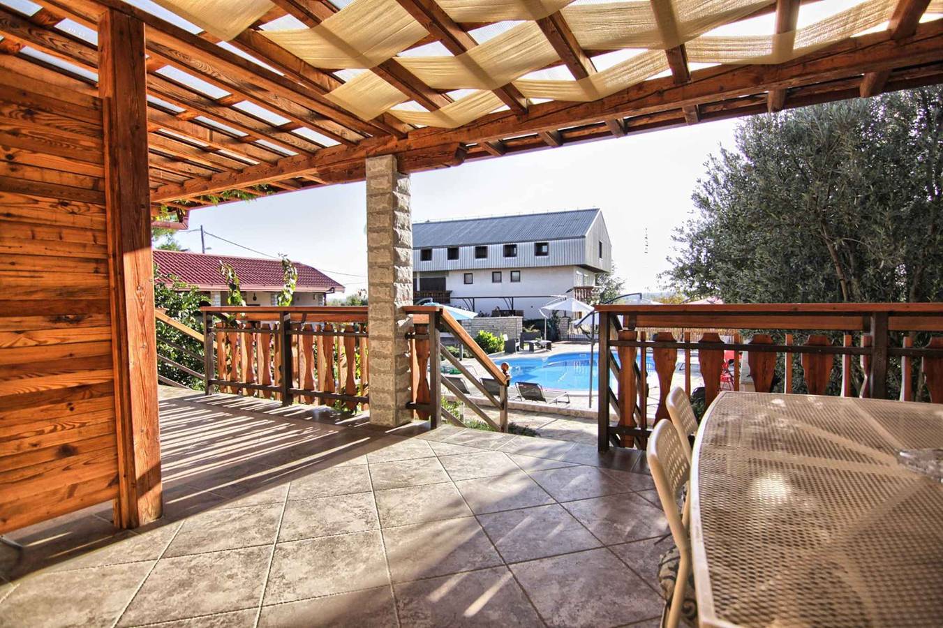 Vakantiehuis met airconditioning en zwembad  in Kakma, Zadar