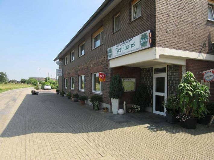 Hotel für 2 Personen, mit Terrasse und Garten in Rees