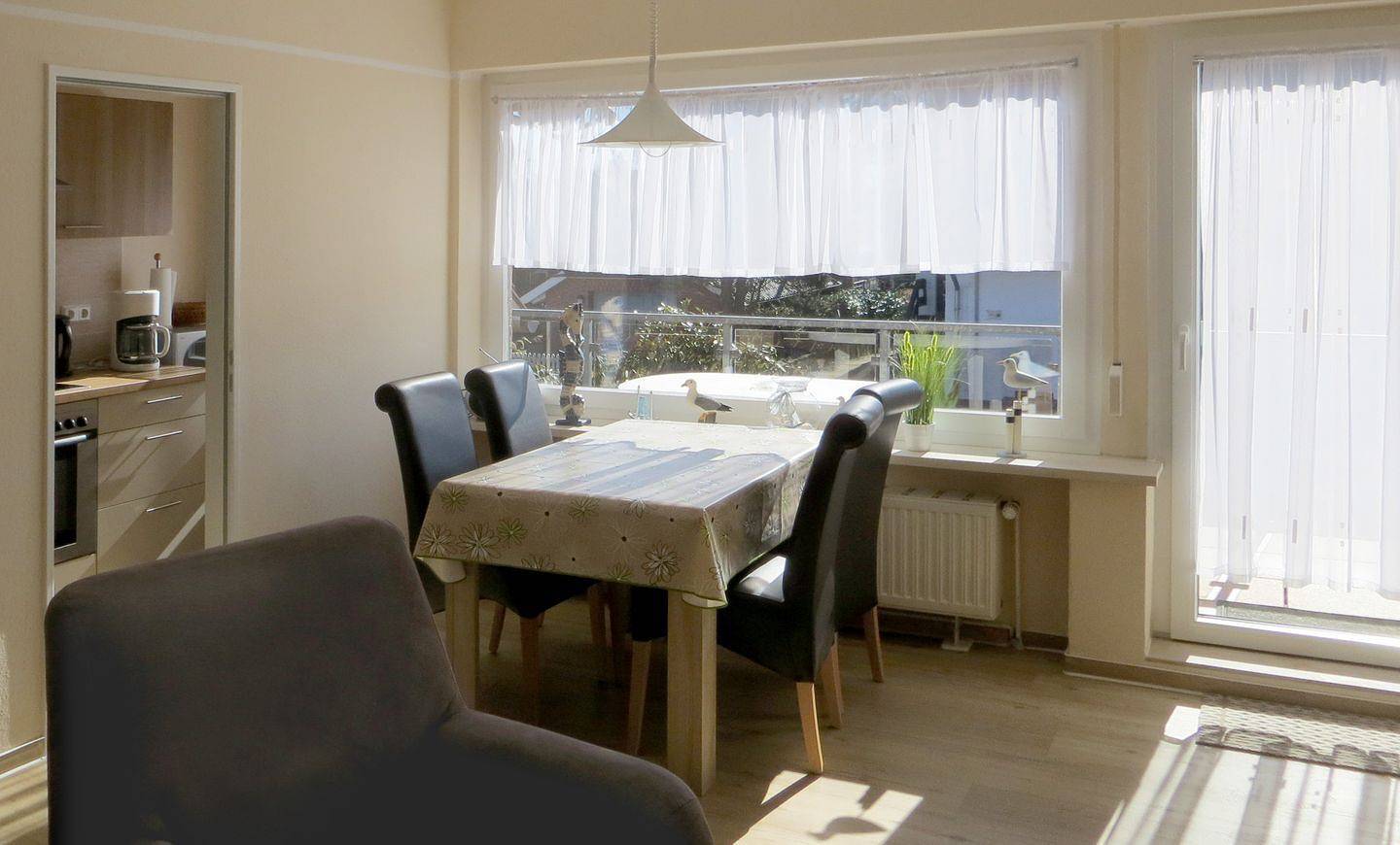 Ganze Wohnung, Charmante Ferienwohnung „Klabautermann“ im historischen Ortskern in Hooksiel, Südliche Nordseeküste