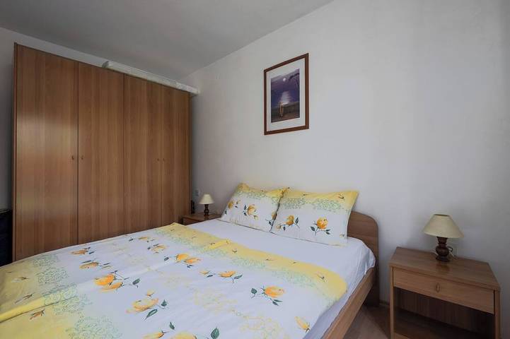 Entire apartment, Air-conditioned apartment 250 m from the beach with private boat mooring in Medulin City, Medulin