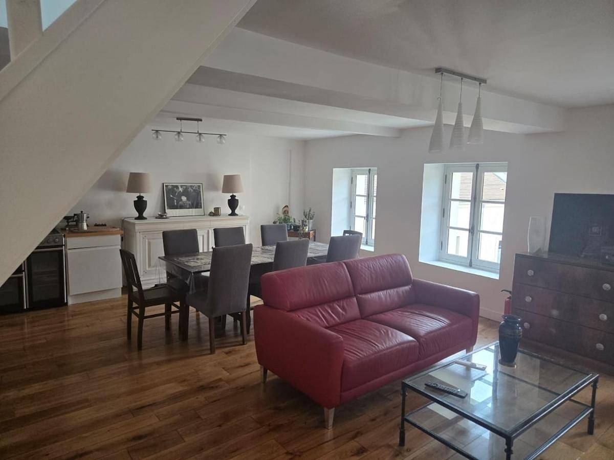 Appartement entier, Le Clos Malou cœur de Thomery 3 chambres 1 à 9 pers in Thomery, Seine-et-Marne