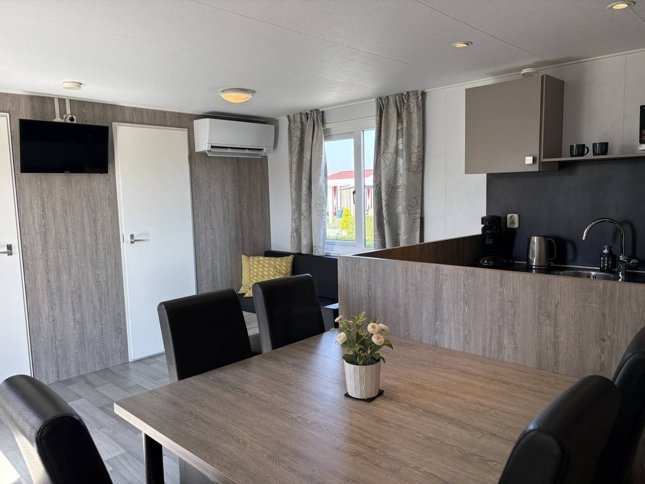 Geräumiges chalet für 5 Personen mit Klimaanlage, in Strandnähe in Zeeland in Serooskerke, Walcheren